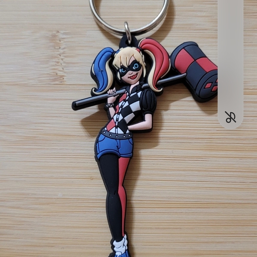 DC Super Hero Girls Keychain with Vibrant Characters, HARLEY QUINN